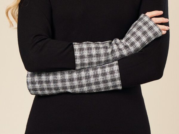 Black & White Check Fingerless Gloves